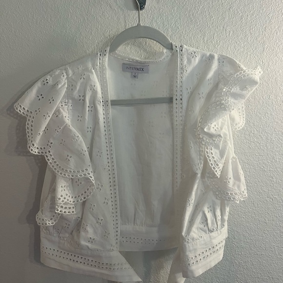 Intermix Eyelet White Set - Picture 6 of 7